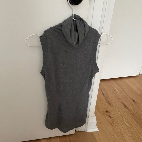 Kit and ace turtleneck tank top - Picture 3 of 4